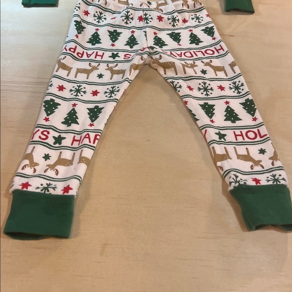 Carter's Green and Red Holiday Pajama Set  100 % Cotton Sz 18M - Picture 6 of 8